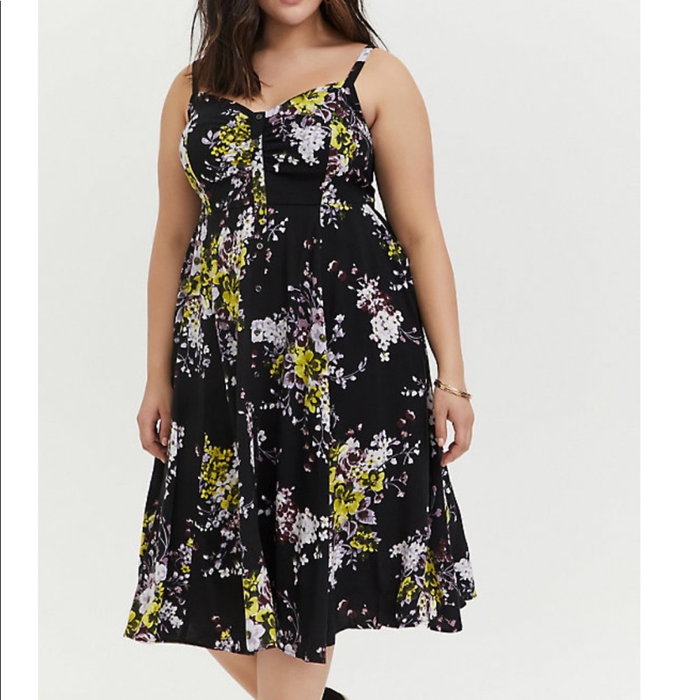 BLACK FLORAL CHALLIS BUTTON FRONT MIDI DRESS